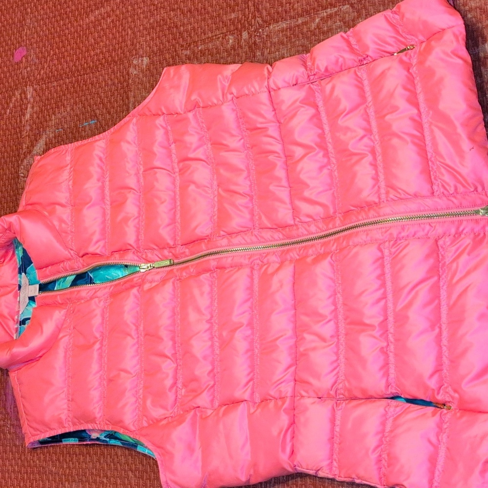 Lilly Pulitzer Elana Puffer Vest. XL. Beautiful Flower print on the inside.